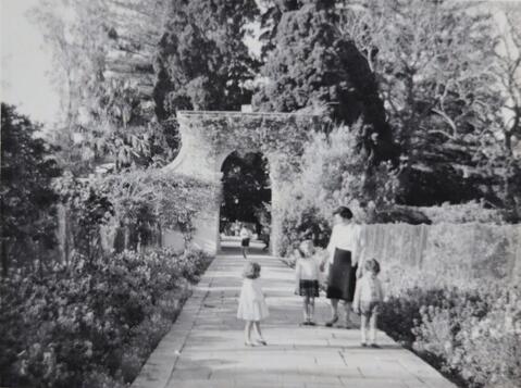 Open original Digital object